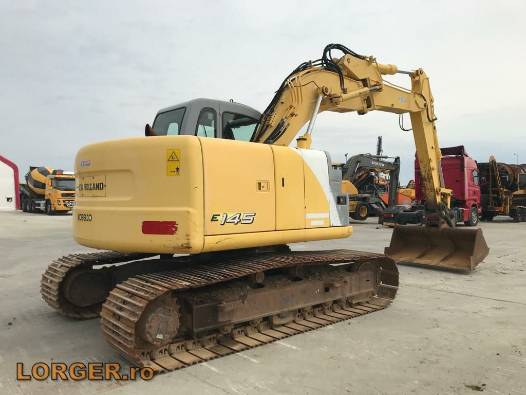 New Holland E 145 - Pelle sur chenille: photos 5 New Holland E 145 - Pelle sur chenille: photos 5