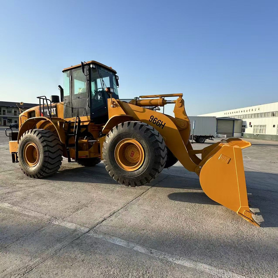 CATERPILLAR 966H - Chargeuse sur pneus: photos 4 CATERPILLAR 966H - Chargeuse sur pneus: photos 4