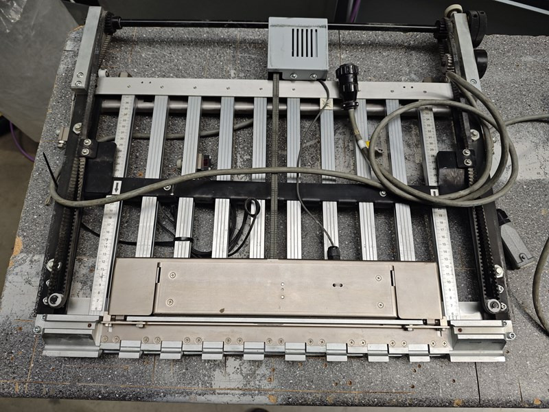 Horizon GFB-56 - Plieuse de bureau: photos 1 Horizon GFB-56 - Plieuse de bureau: photos 1