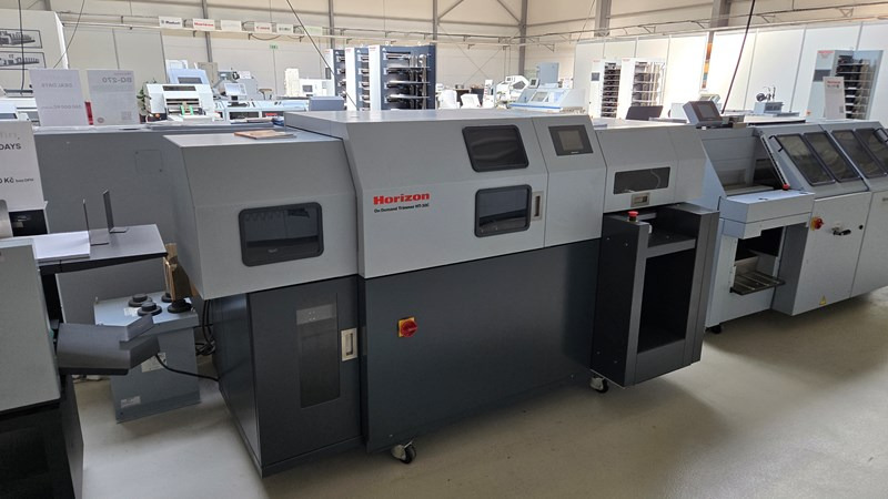 Horizon HT-30 C | 2012 | 4,7 Mio - Massicot: photos 1 Horizon HT-30 C | 2012 | 4,7 Mio - Massicot: photos 1