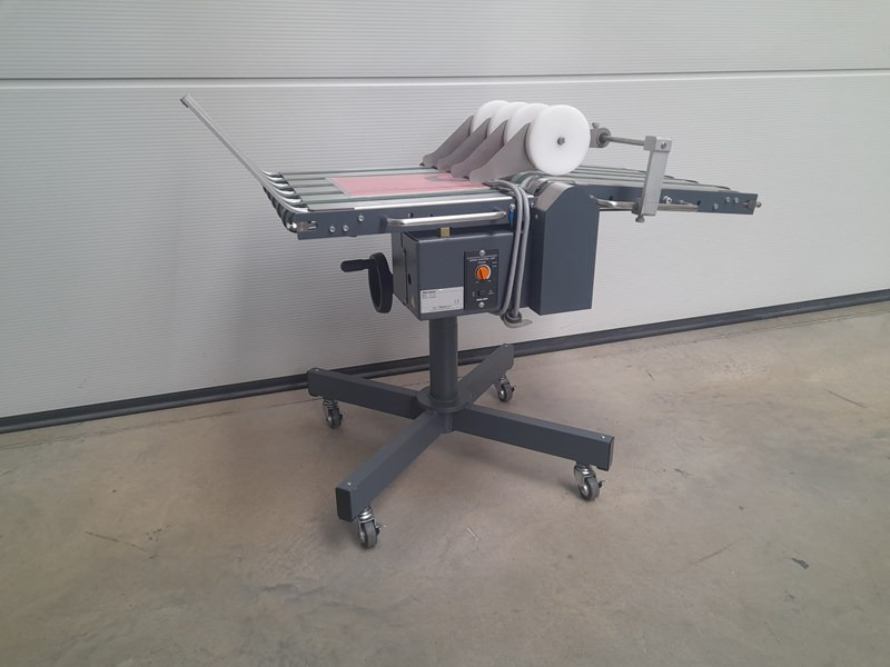 Horizon LCV-54 - Plieuse de bureau: photos 5 Horizon LCV-54 - Plieuse de bureau: photos 5