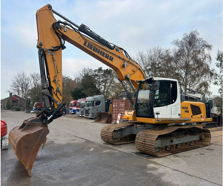 Liebherr R 922 L - Pelle sur chenille: photos 3 Liebherr R 922 L - Pelle sur chenille: photos 3
