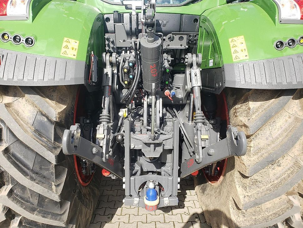 J.Reiff Sarl
Herr Stefan Neukirch - 77 Z.I in den - Tracteur agricole: photos 5 J.Reiff Sarl
Herr Stefan Neukirch - 77 Z.I in den - Tracteur agricole: photos 5