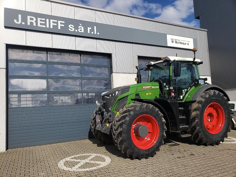 J.Reiff Sarl
Herr Stefan Neukirch - 77 Z.I in den - Tracteur agricole: photos 2 J.Reiff Sarl
Herr Stefan Neukirch - 77 Z.I in den - Tracteur agricole: photos 2