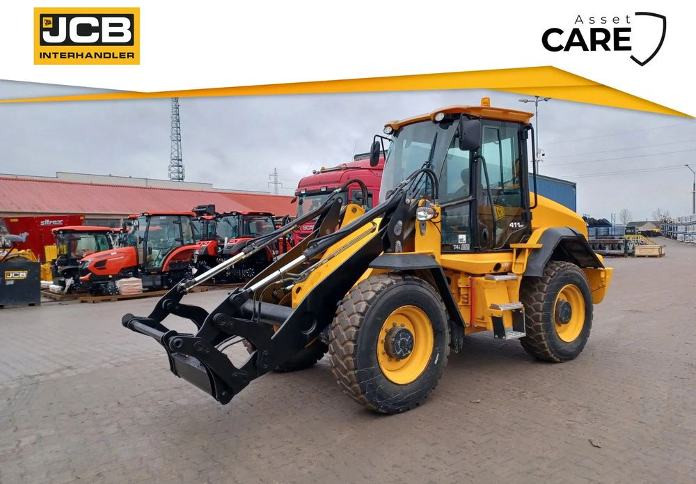 Chargeuse sur pneus JCB 411: photos 1
