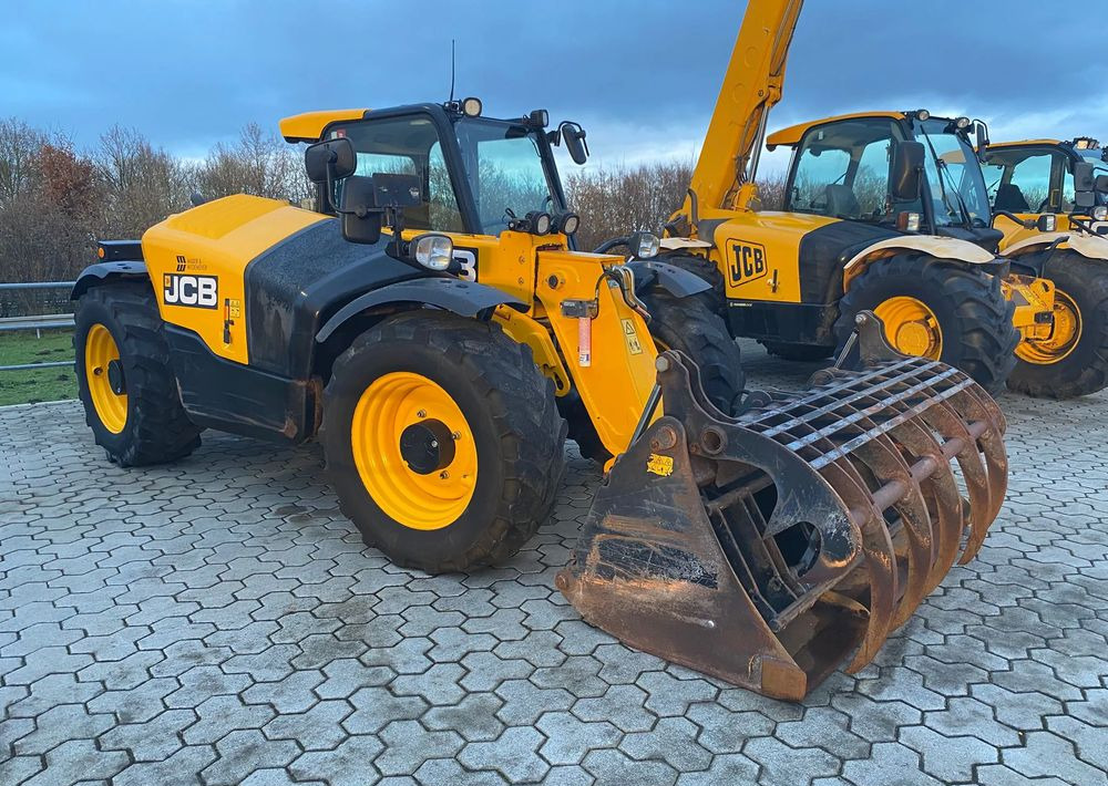 JCB 527-58 Agri Plus - Chariot télescopique: photos 2 JCB 527-58 Agri Plus - Chariot télescopique: photos 2