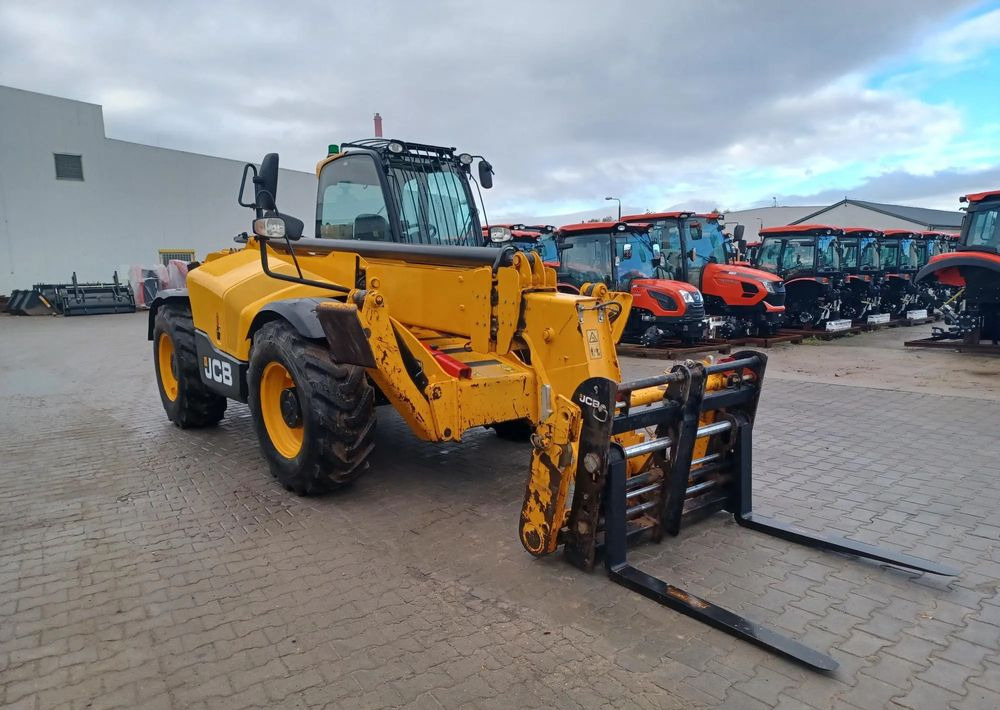 JCB 540-140 - Chariot télescopique: photos 2 JCB 540-140 - Chariot télescopique: photos 2