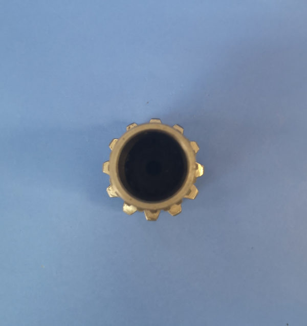 010210A / 1903124703 Wałek silnika obrotu Takeuchi TB016 - Moteur de rotation pour Engins de chantier: photos 3 010210A / 1903124703 Wałek silnika obrotu Takeuchi TB016 - Moteur de rotation pour Engins de chantier: photos 3