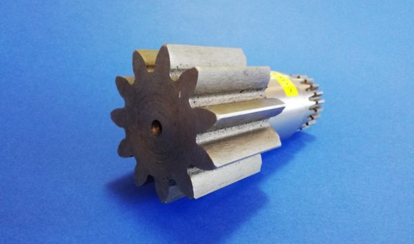 010340A Wałek silnika obrotu JCB 8018 - Moteur de rotation pour Engins de chantier: photos 1 010340A Wałek silnika obrotu JCB 8018 - Moteur de rotation pour Engins de chantier: photos 1