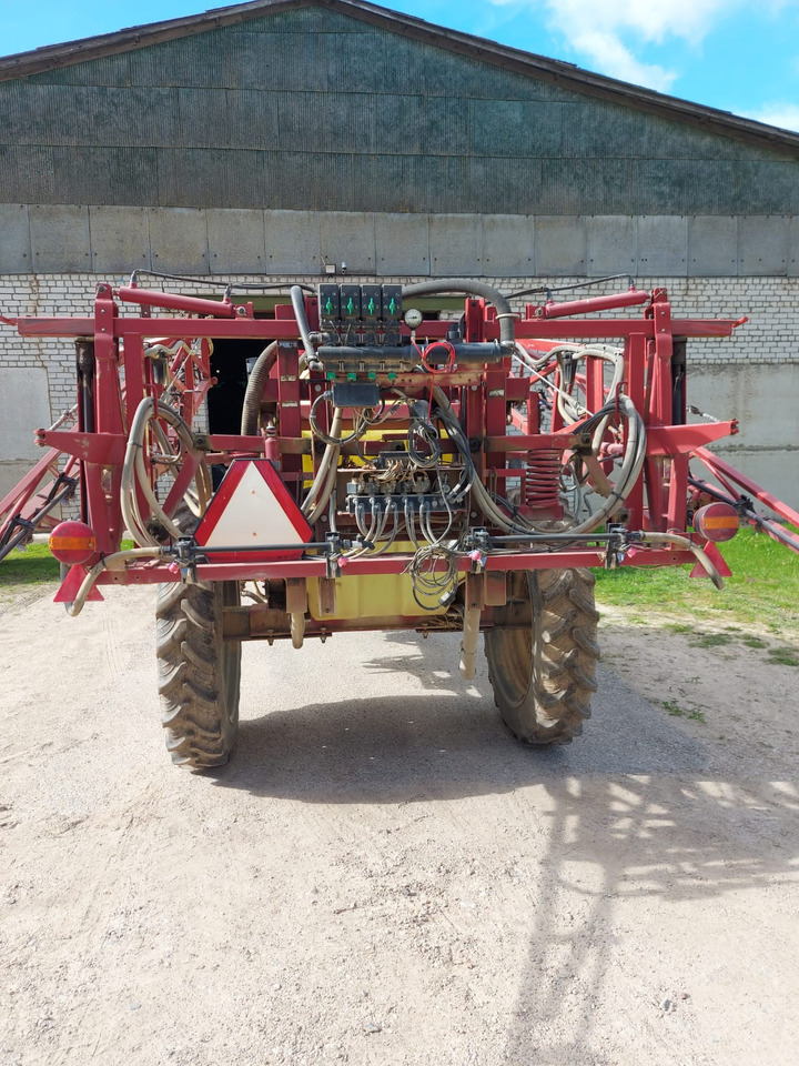 HARDI Ranger 2500 - Pulvérisateur traîné: photos 4 HARDI Ranger 2500 - Pulvérisateur traîné: photos 4