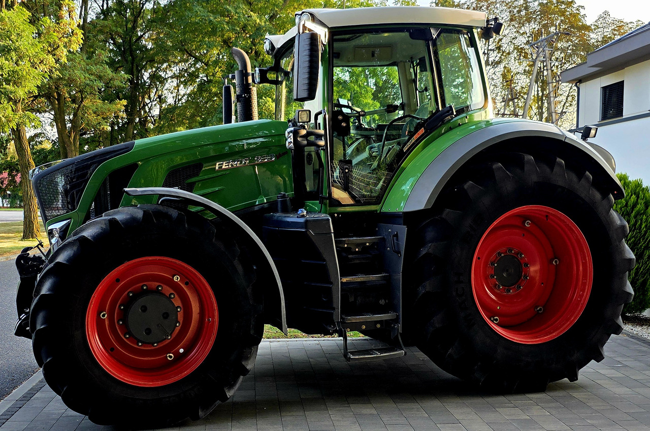 Fendt 933 S4 Profi Plus - Tracteur agricole: photos 3 Fendt 933 S4 Profi Plus - Tracteur agricole: photos 3