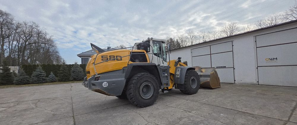 Liebherr 580 - Chargeuse sur pneus: photos 2 Liebherr 580 - Chargeuse sur pneus: photos 2