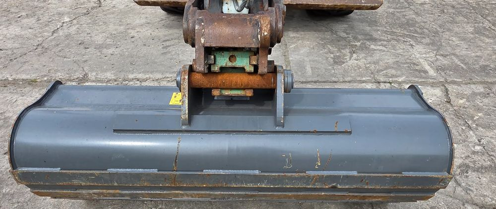 Pelle sur pneus Liebherr A 914 COMPACT: photos 18
