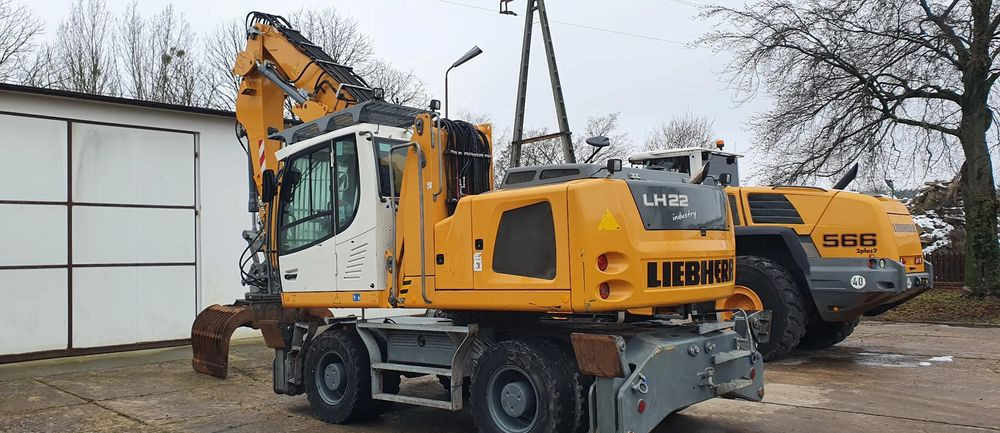 Liebherr LH 22 M - Pelle de manutention: photos 2 Liebherr LH 22 M - Pelle de manutention: photos 2