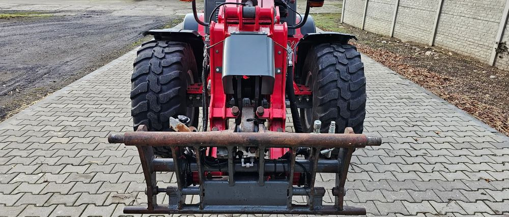 Weidemann 4070 - Chargeuse sur pneus télescopique: photos 3 Weidemann 4070 - Chargeuse sur pneus télescopique: photos 3
