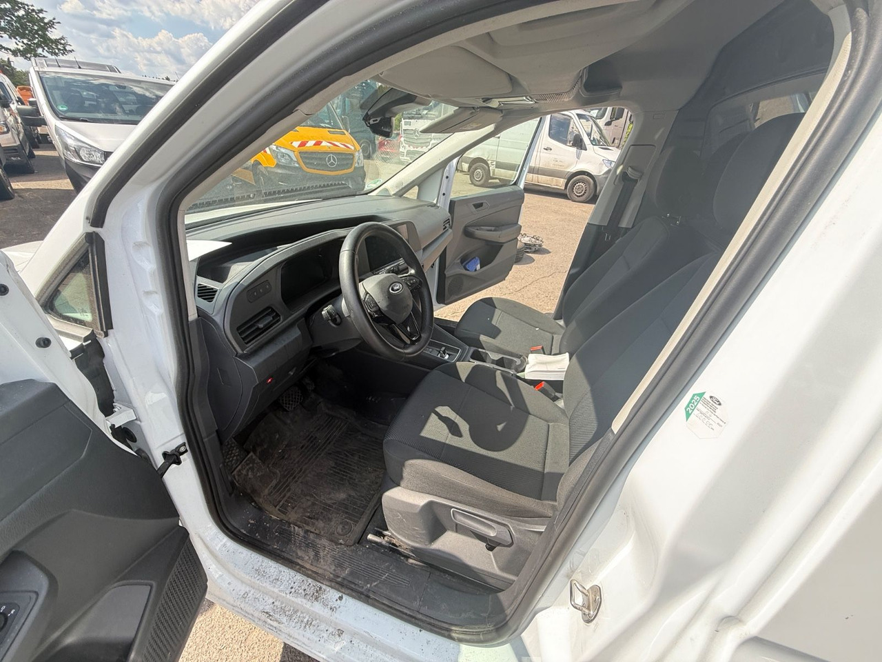Fourgonnette Ford Transit Connect Trend L2 Kasten: photos 10