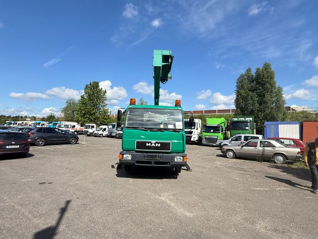 MAN 8.163 Hubarbeitsbühne - Camion avec nacelle: photos 4 MAN 8.163 Hubarbeitsbühne - Camion avec nacelle: photos 4