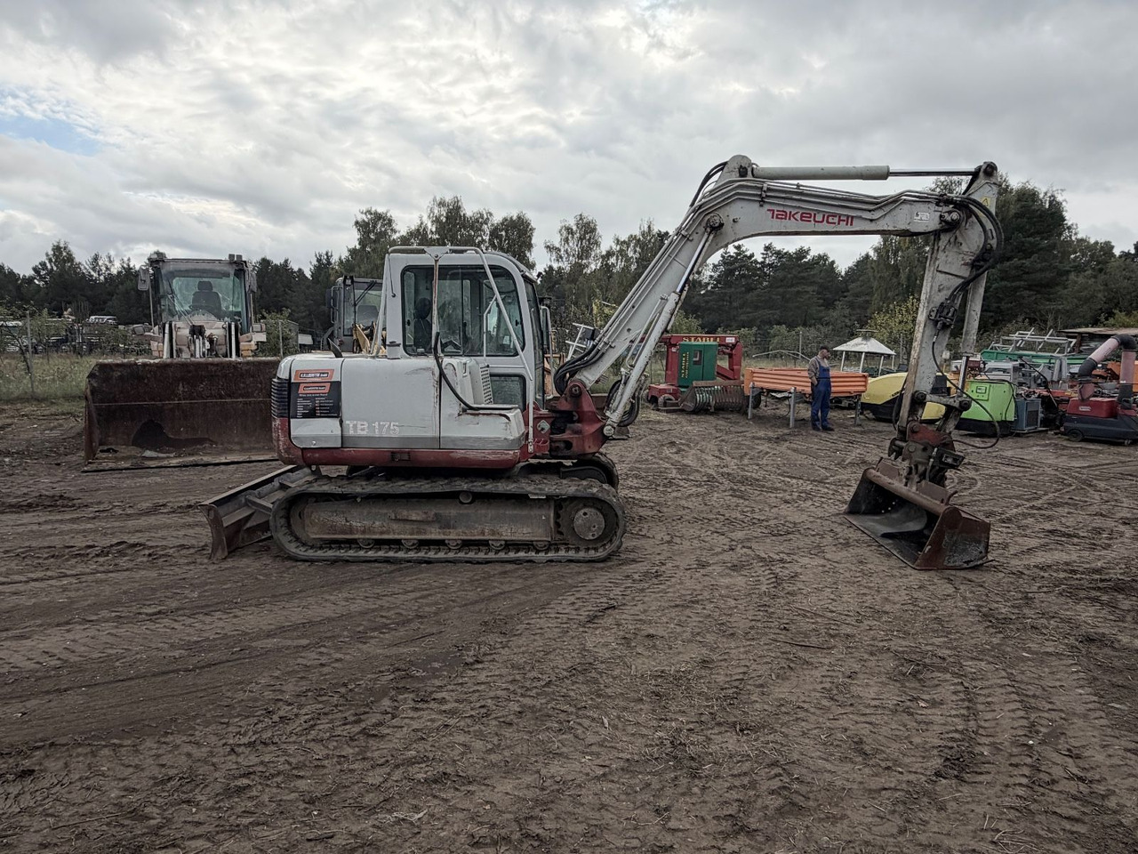 Takeuchi TB 175 - Mini pelle: photos 3 Takeuchi TB 175 - Mini pelle: photos 3