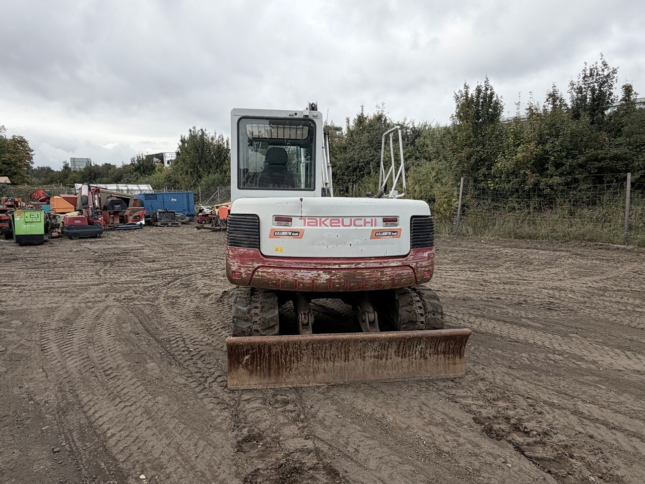 Takeuchi TB 175 - Mini pelle: photos 5 Takeuchi TB 175 - Mini pelle: photos 5