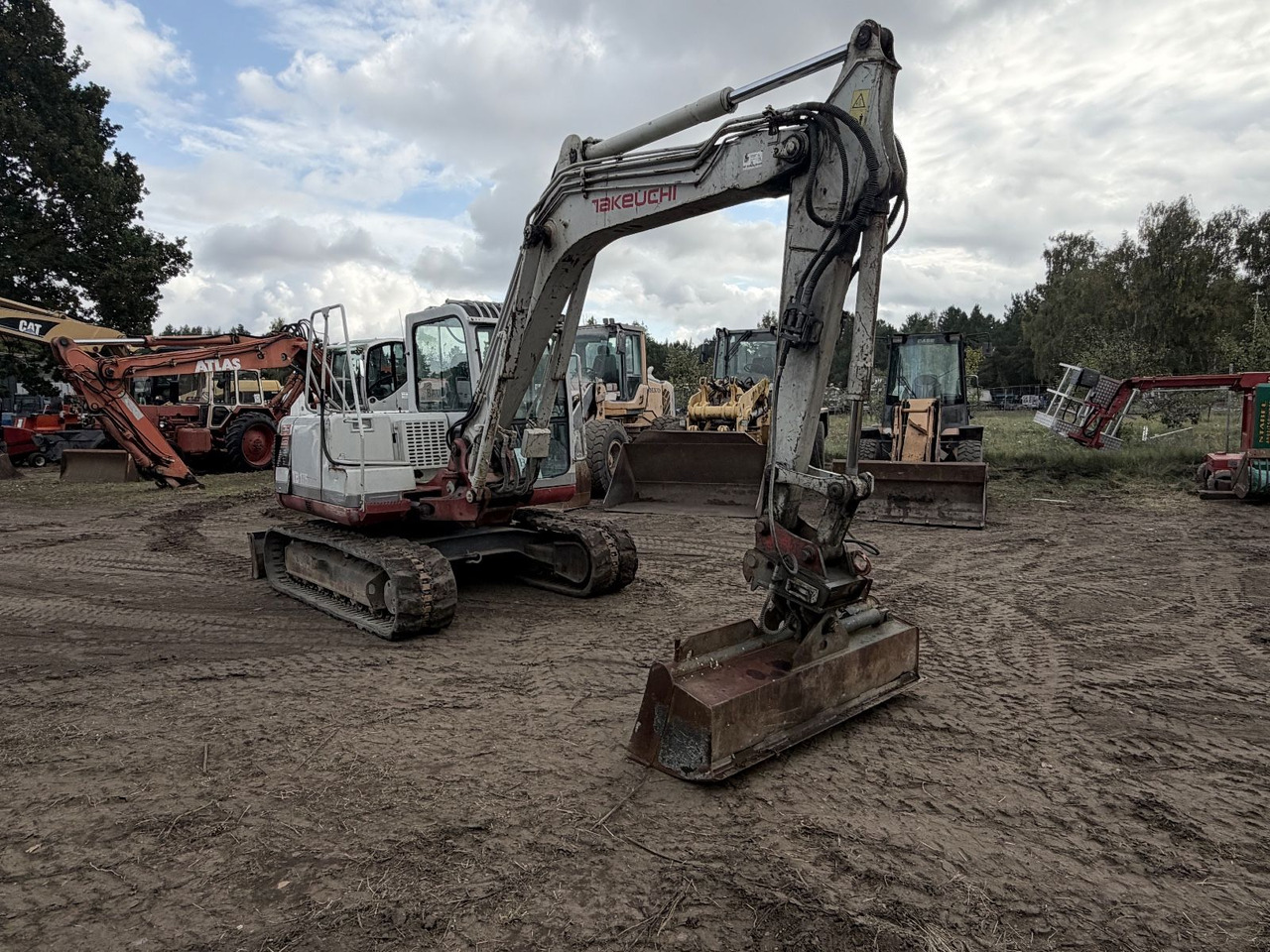 Takeuchi TB 175 - Mini pelle: photos 1 Takeuchi TB 175 - Mini pelle: photos 1