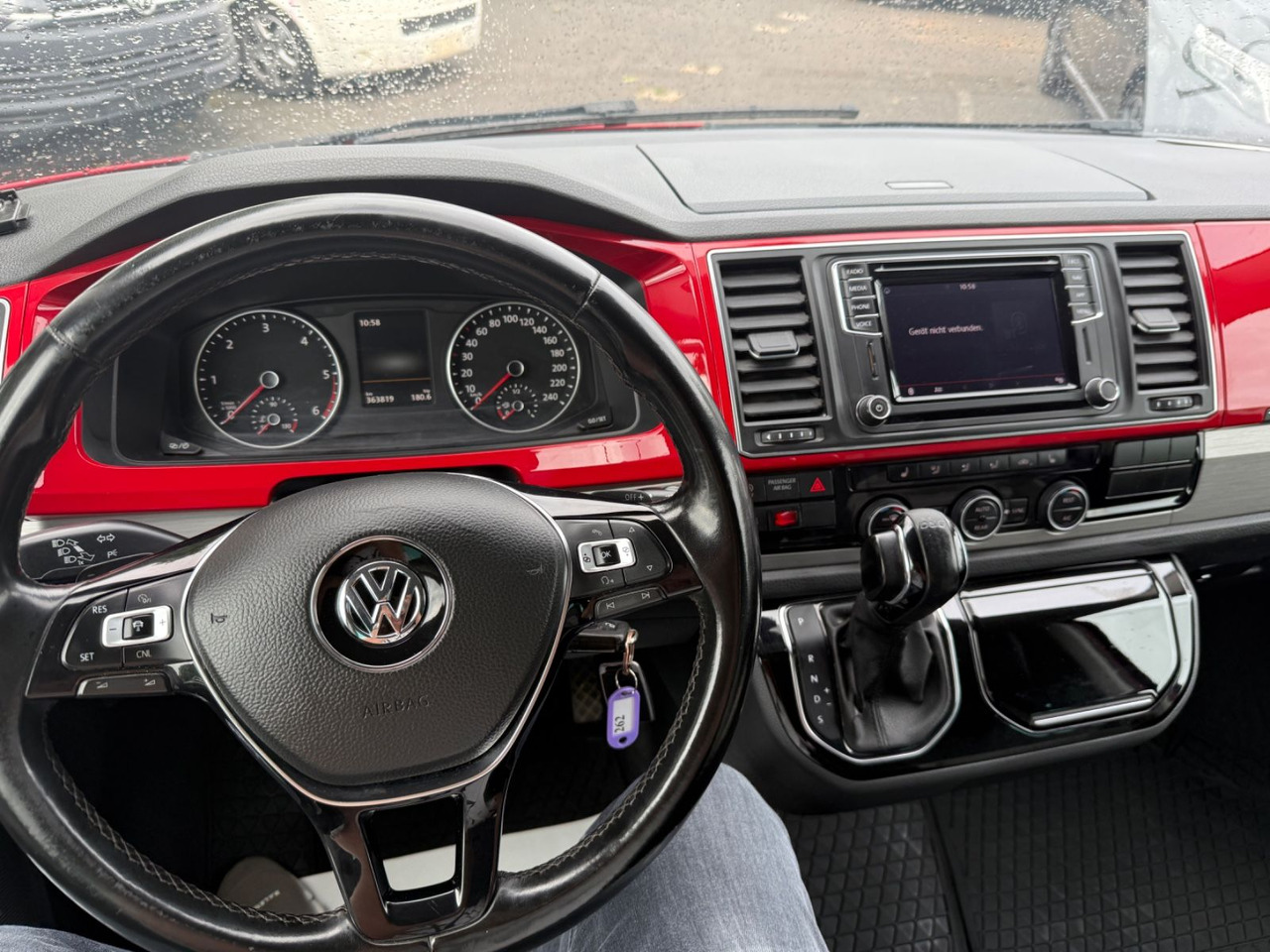 Fourgonnette Volkswagen T6 Transporter Bus Multivan Comfortline lang: photos 12