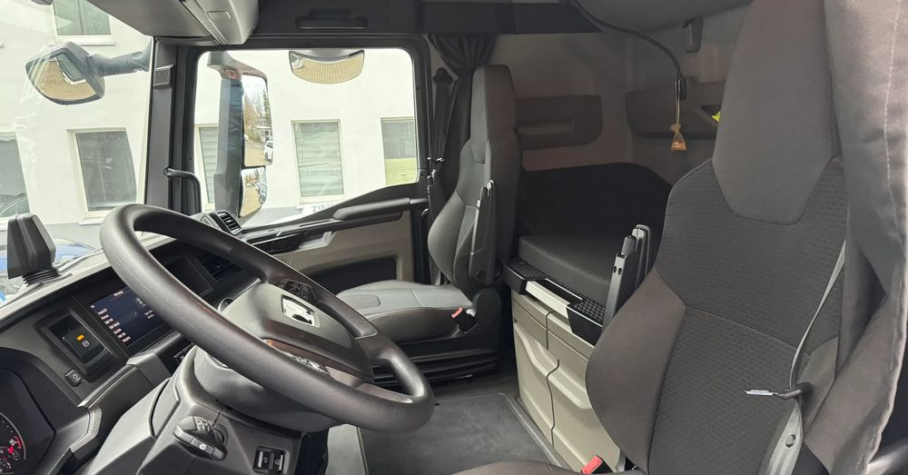 Tracteur routier MAN TGX: photos 12