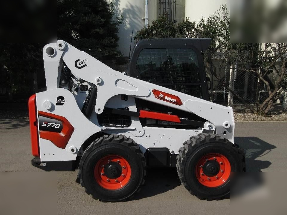 BOBCAT S770 - Mini chargeuse: photos 3 BOBCAT S770 - Mini chargeuse: photos 3