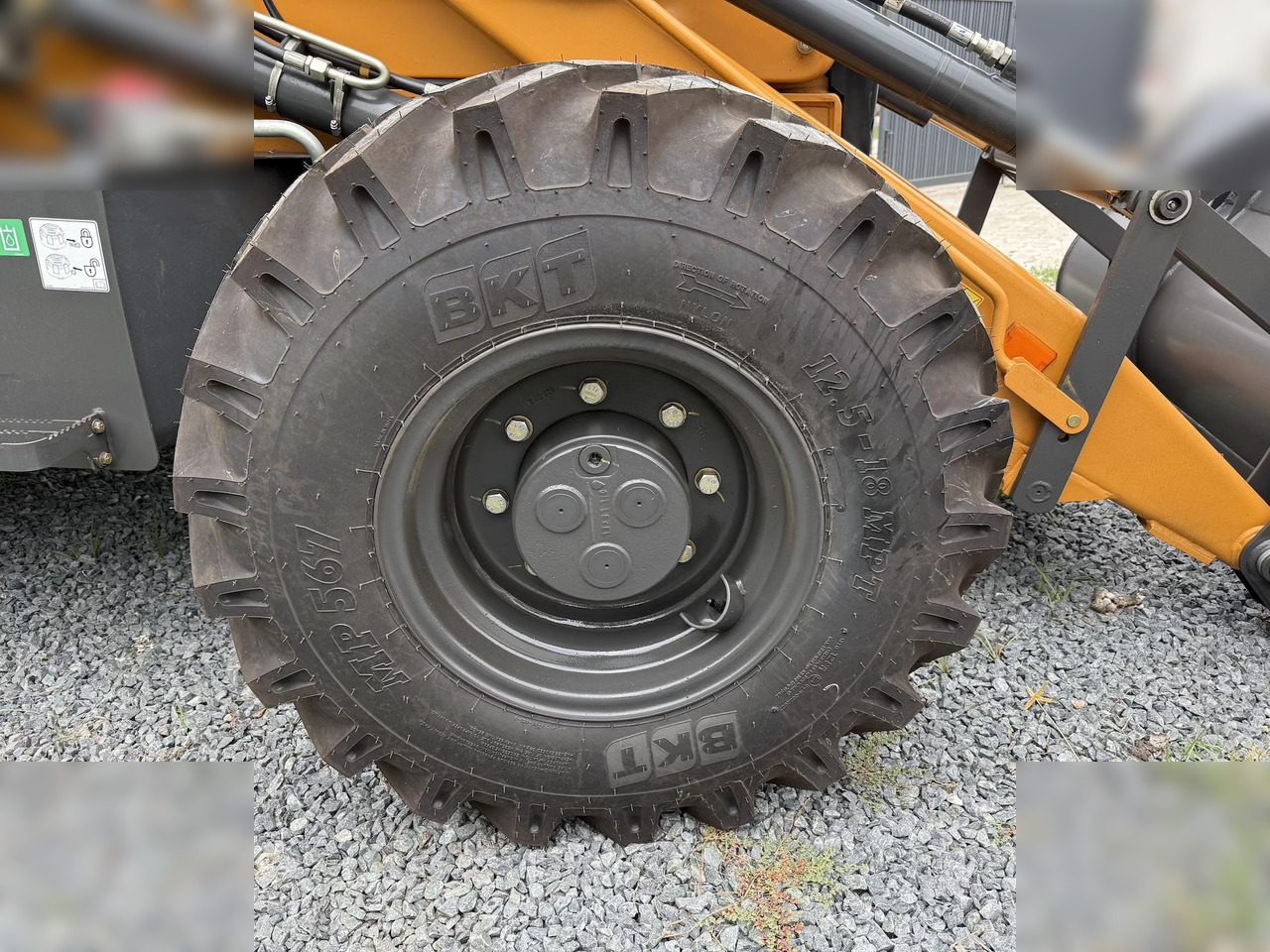 Tractopelle neuf CASE 851NX CP: photos 10