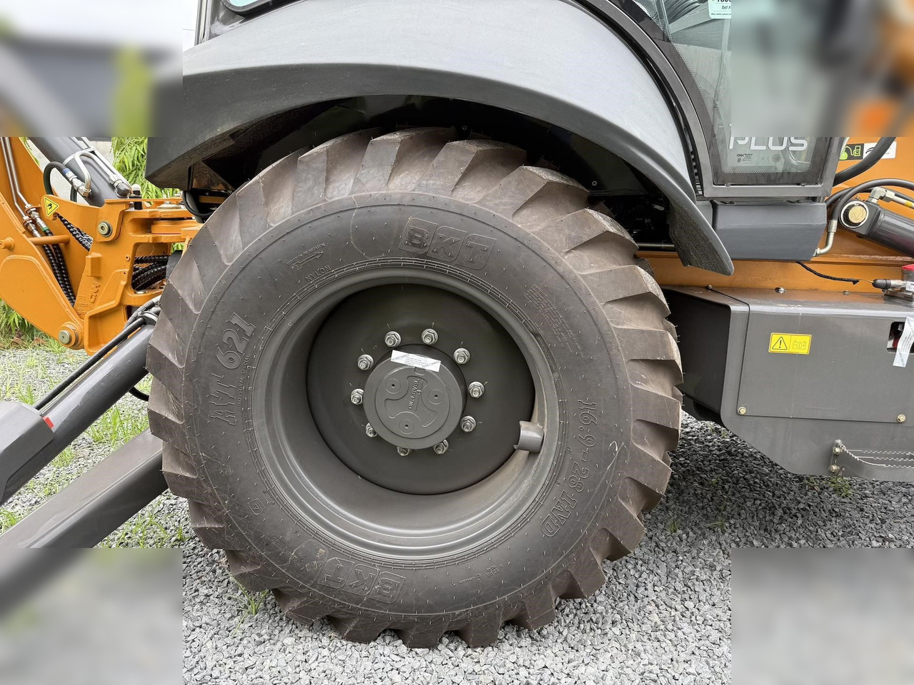 Tractopelle neuf CASE 851NX CP: photos 11