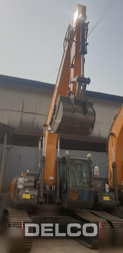 CASE CX220C LC - Pelle sur chenille: photos 1 CASE CX220C LC - Pelle sur chenille: photos 1