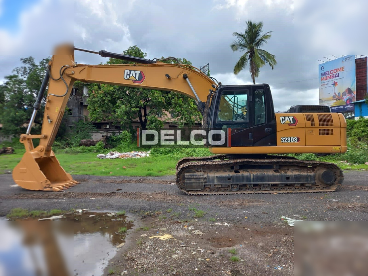 CATERPILLAR 323D3 - Pelle sur chenille: photos 2 CATERPILLAR 323D3 - Pelle sur chenille: photos 2
