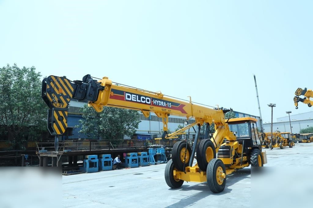 DELCO HYDRA 15 - Grue mobile: photos 3 DELCO HYDRA 15 - Grue mobile: photos 3