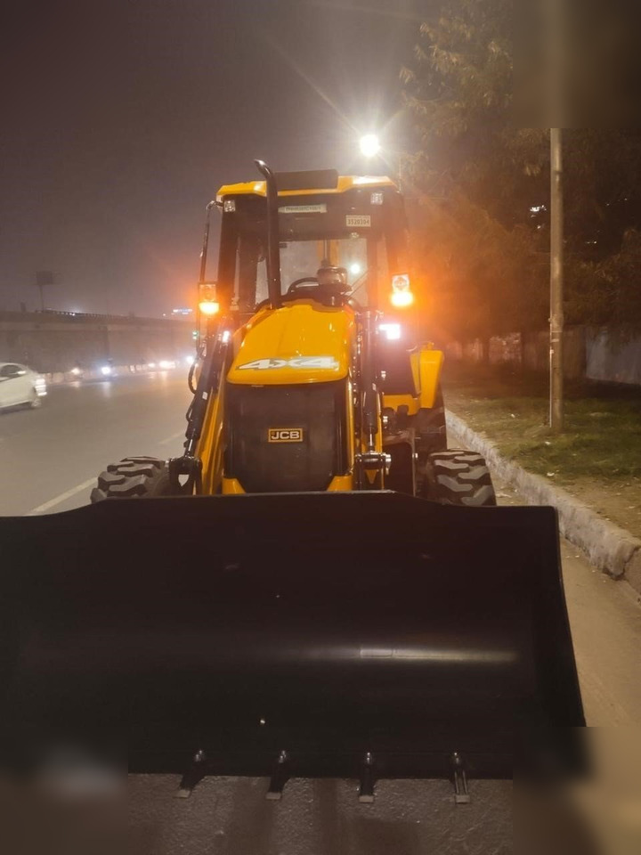 JCB 3DX SUPER - Tractopelle: photos 2 JCB 3DX SUPER - Tractopelle: photos 2