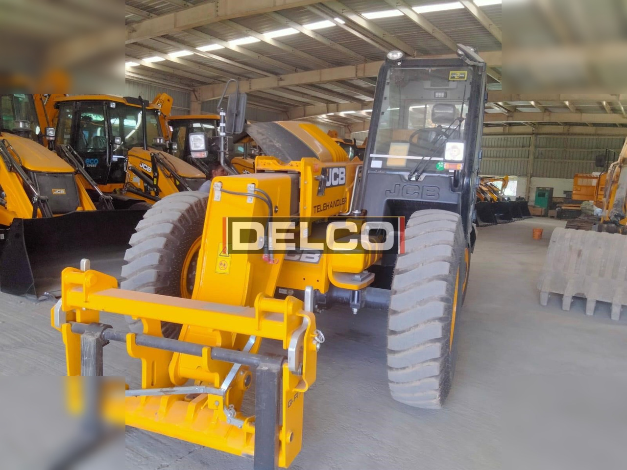 JCB 540-70 - Chariot télescopique: photos 1 JCB 540-70 - Chariot télescopique: photos 1