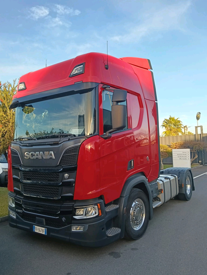 Scania R650 - Tracteur routier: photos 1 Scania R650 - Tracteur routier: photos 1