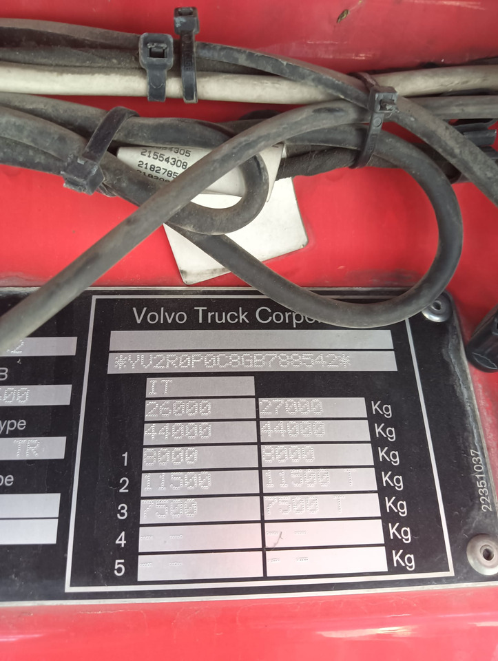 Camion plateau VOLVO FH16 750: photos 26