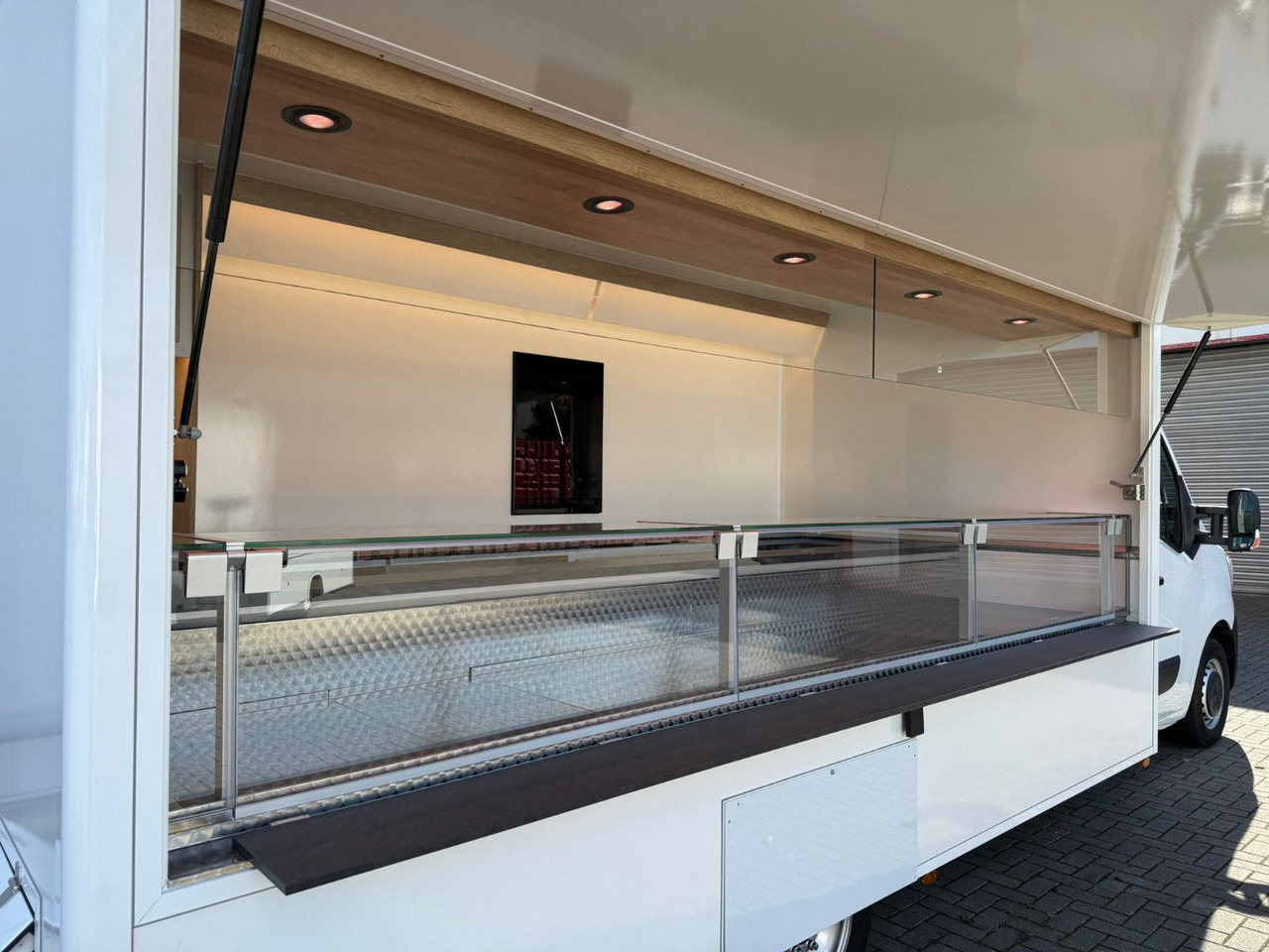 Renault ESSELMANN Verkaufsmobil - Camion magasin: photos 4 Renault ESSELMANN Verkaufsmobil - Camion magasin: photos 4