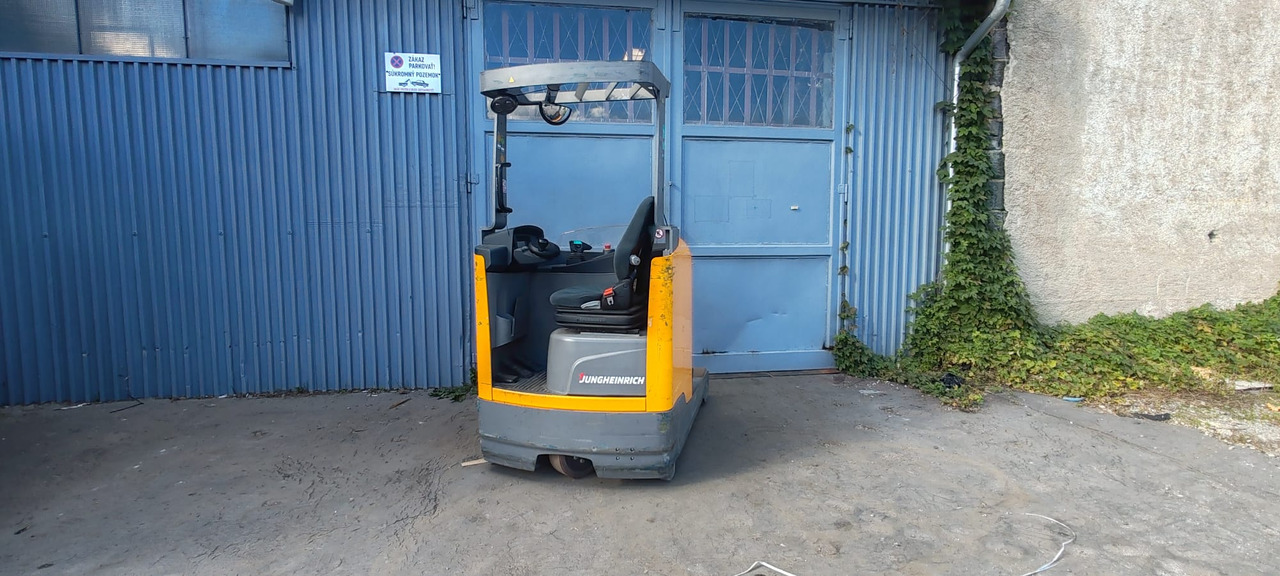 Jungheinrich ETM 216 8.42m/ 2019y/ 1.6t/ 10824h - Chariot à mât rétractable: photos 4 Jungheinrich ETM 216 8.42m/ 2019y/ 1.6t/ 10824h - Chariot à mât rétractable: photos 4