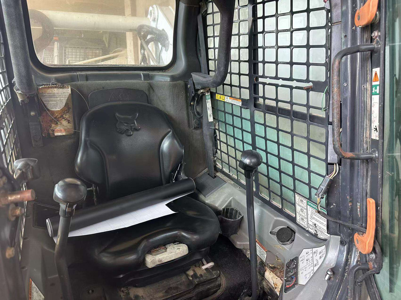 Bobcat S750 - Mini chargeuse: photos 2 Bobcat S750 - Mini chargeuse: photos 2
