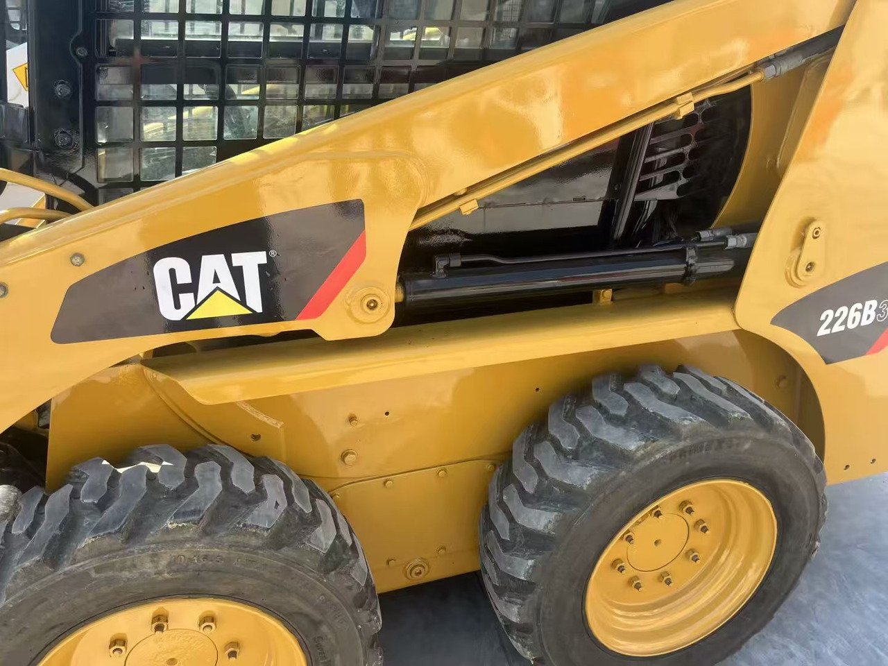 CAT 226B3 - Mini chargeuse: photos 3 CAT 226B3 - Mini chargeuse: photos 3