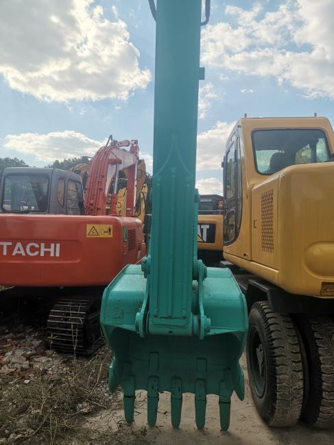 Kobelco SK140 - Pelle sur chenille: photos 2 Kobelco SK140 - Pelle sur chenille: photos 2