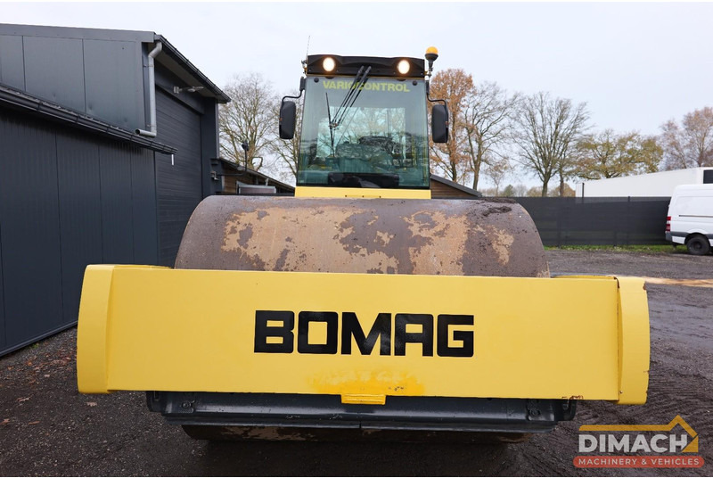 Bomag BW226 DH-4i BVC Trilrolwals - 27 ton - GPS pakket -TOP conditie - camera - Deutz 6 cil. - Compacteur: photos 3 Bomag BW226 DH-4i BVC Trilrolwals - 27 ton - GPS pakket -TOP conditie - camera - Deutz 6 cil. - Compacteur: photos 3