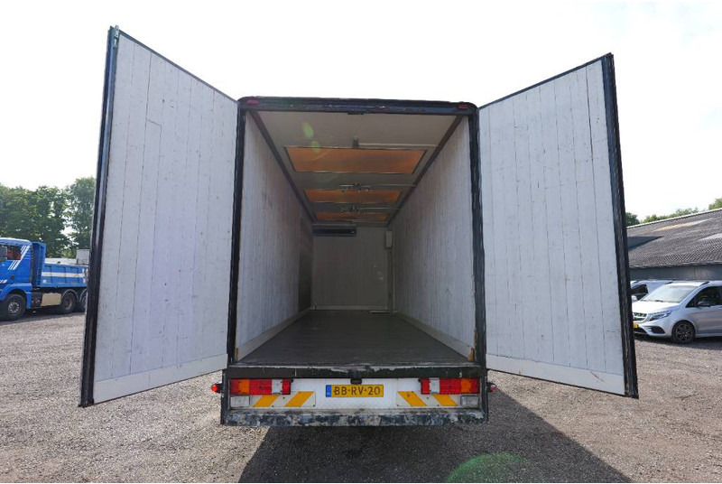 Mercedes-Benz 817 - Camion fourgon: photos 2 Mercedes-Benz 817 - Camion fourgon: photos 2