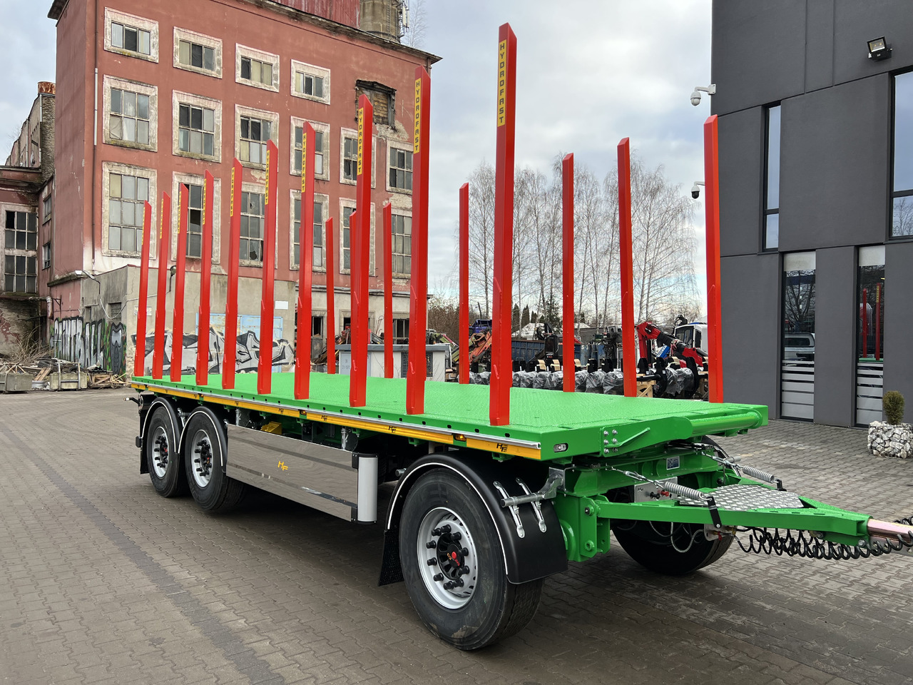 RENAULT Gama K 520 6x4 zabudowa platforma 3 osiowa z żurawiem - Camion grumier, Camion grue: photos 5 RENAULT Gama K 520 6x4 zabudowa platforma 3 osiowa z żurawiem - Camion grumier, Camion grue: photos 5