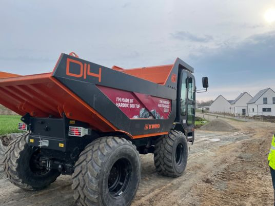 Case D14 - Mini tombereau: photos 1 Case D14 - Mini tombereau: photos 1