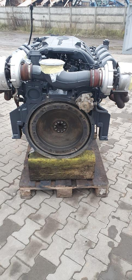 CLAAS om502 mp3 euro5 V8 - Moteur pour Machine agricole: photos 1 CLAAS om502 mp3 euro5 V8 - Moteur pour Machine agricole: photos 1