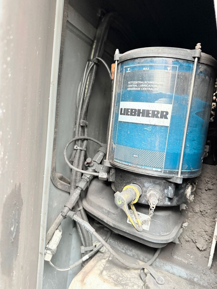 Chargeuse sur pneus Liebherr L 566 X POWER/ BJ 2022: photos 14