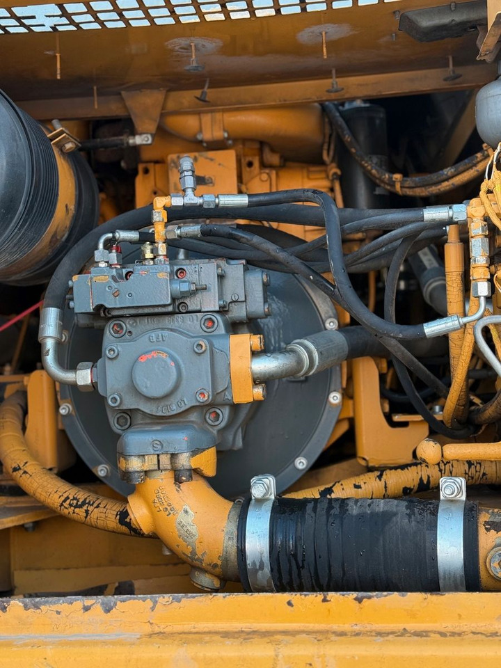 Liebherr R904 HDSL Litronic - crédit-bail Liebherr R904 HDSL Litronic: photos 11