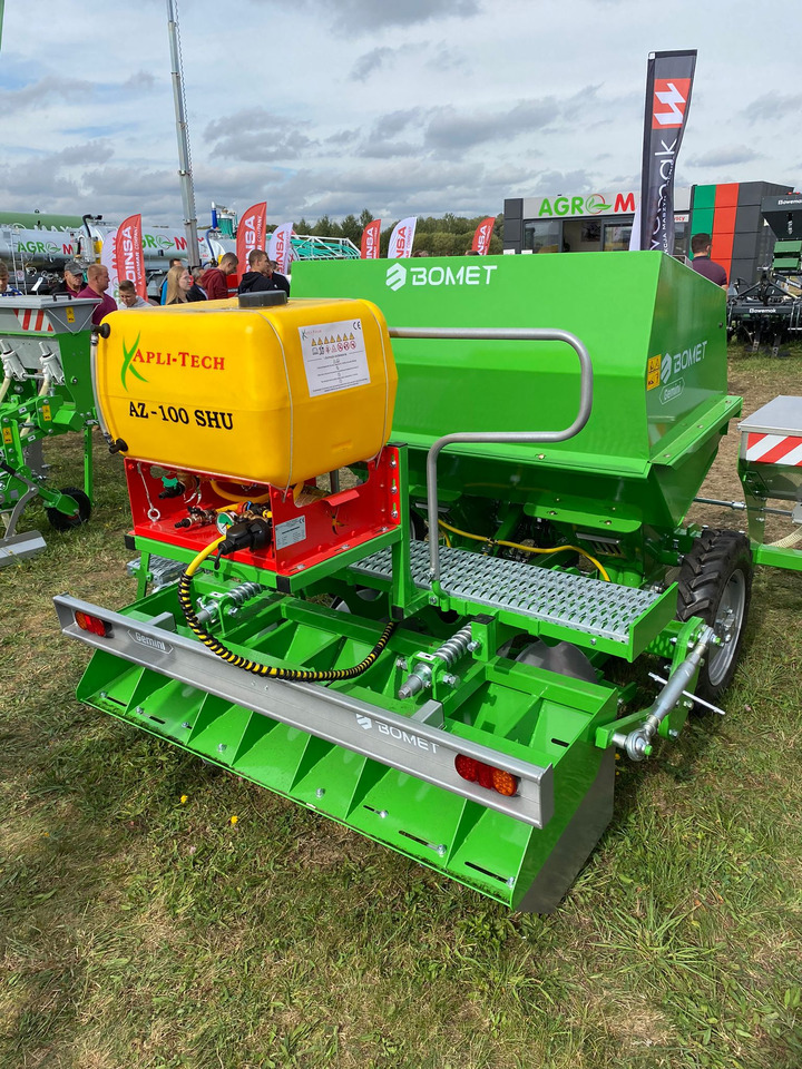 Bomet Kartoffelpflanzmaschine / Potato planter / Planteuse de pomme de terre / Piantapatate / Sadzarka ziemniaków - Planteuse de pommes de terre: photos 2 Bomet Kartoffelpflanzmaschine / Potato planter / Planteuse de pomme de terre / Piantapatate / Sadzarka ziemniaków - Planteuse de pommes de terre: photos 2