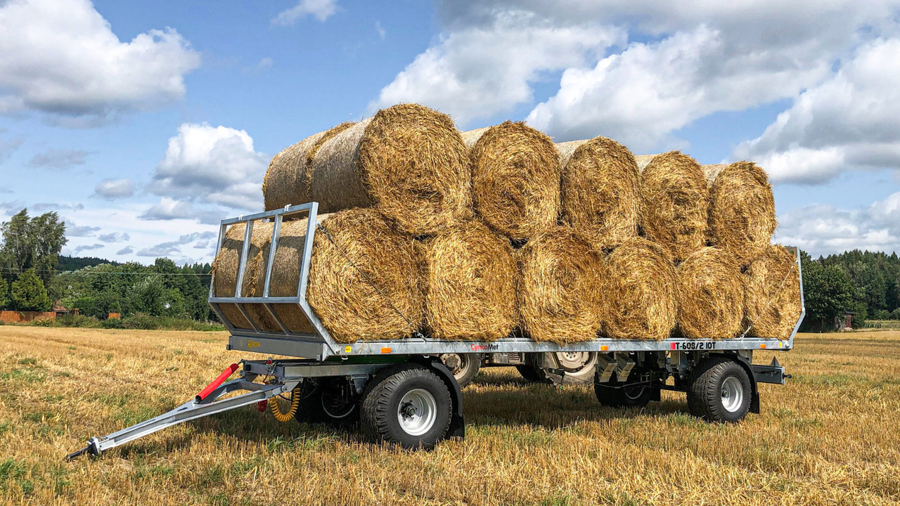 Cynkomet Ballentransportwagen / Bale platform / Remorque pour balles / Rimorchio per balle / Przyczepa do przewozu bel - Remorque plateau agricole: photos 2 Cynkomet Ballentransportwagen / Bale platform / Remorque pour balles / Rimorchio per balle / Przyczepa do przewozu bel - Remorque plateau agricole: photos 2